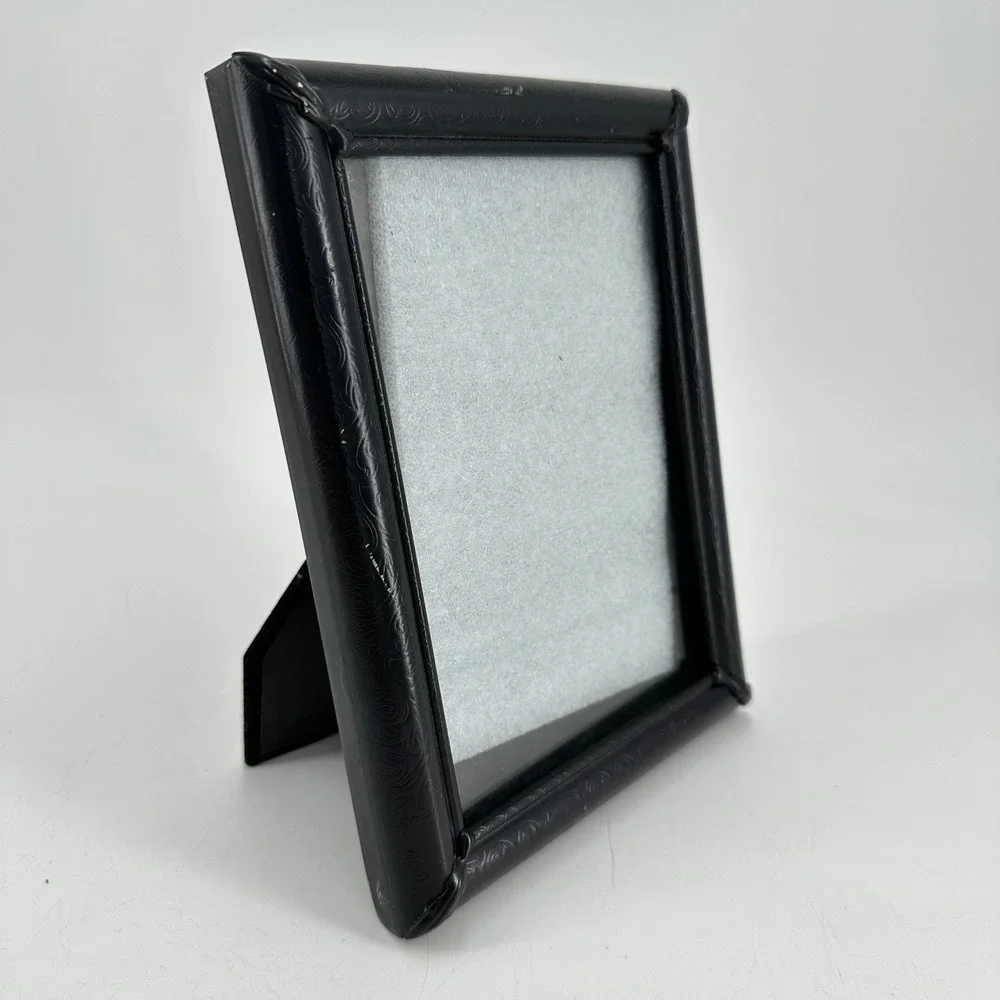 Black 5x7 Picture Frame Embossed Floral Scroll Pattern Tabletop Easel Back